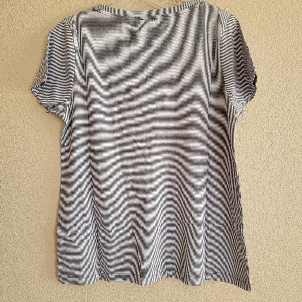 Splendid Ladies Short Sleeve V Neck Shirt Blue Stripes NWT - Picture 4 of 4